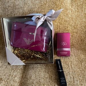 Emporio Armani Mascara & Pink Glossy Cosmetic Case Set